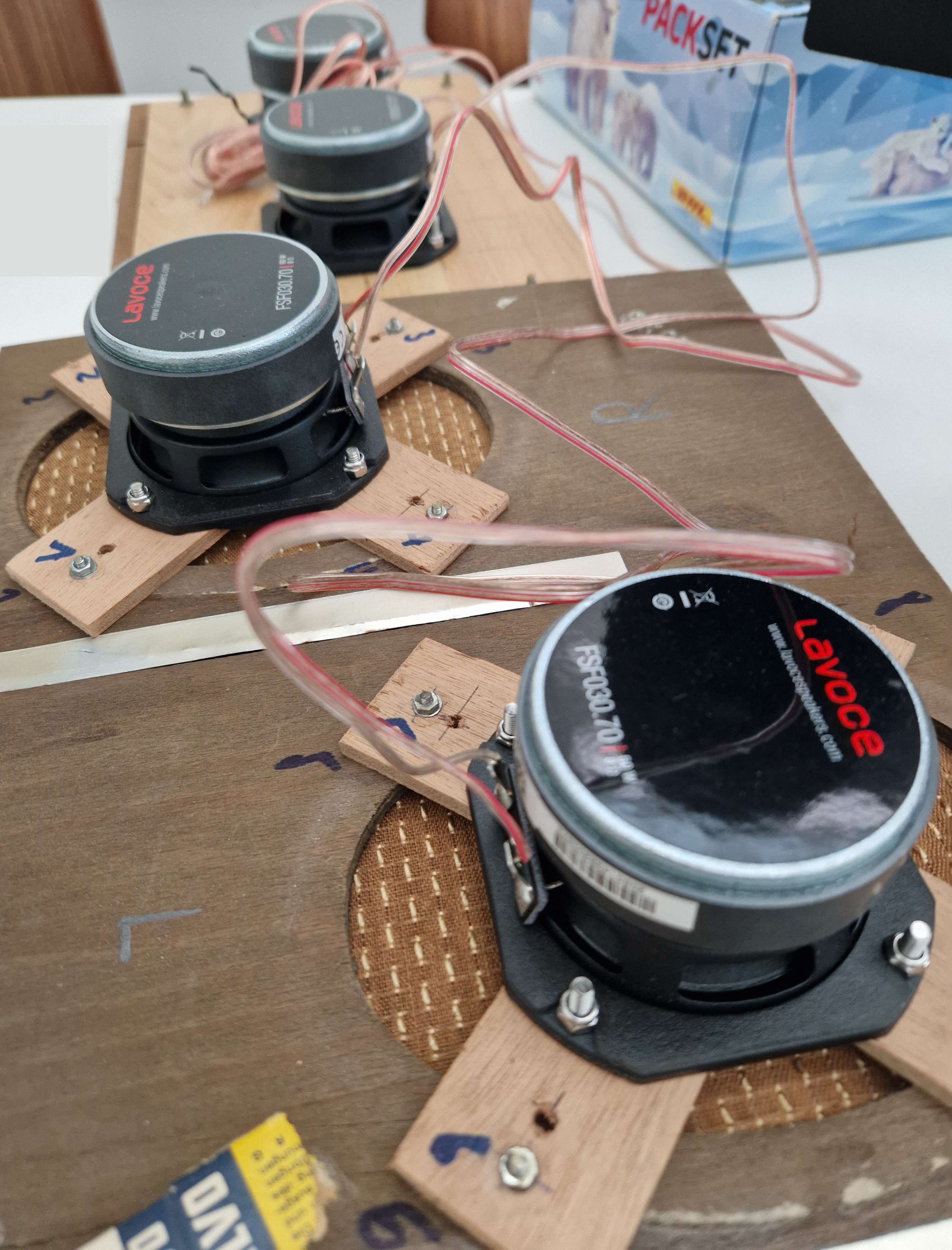 Lautsprecher_verkabelt